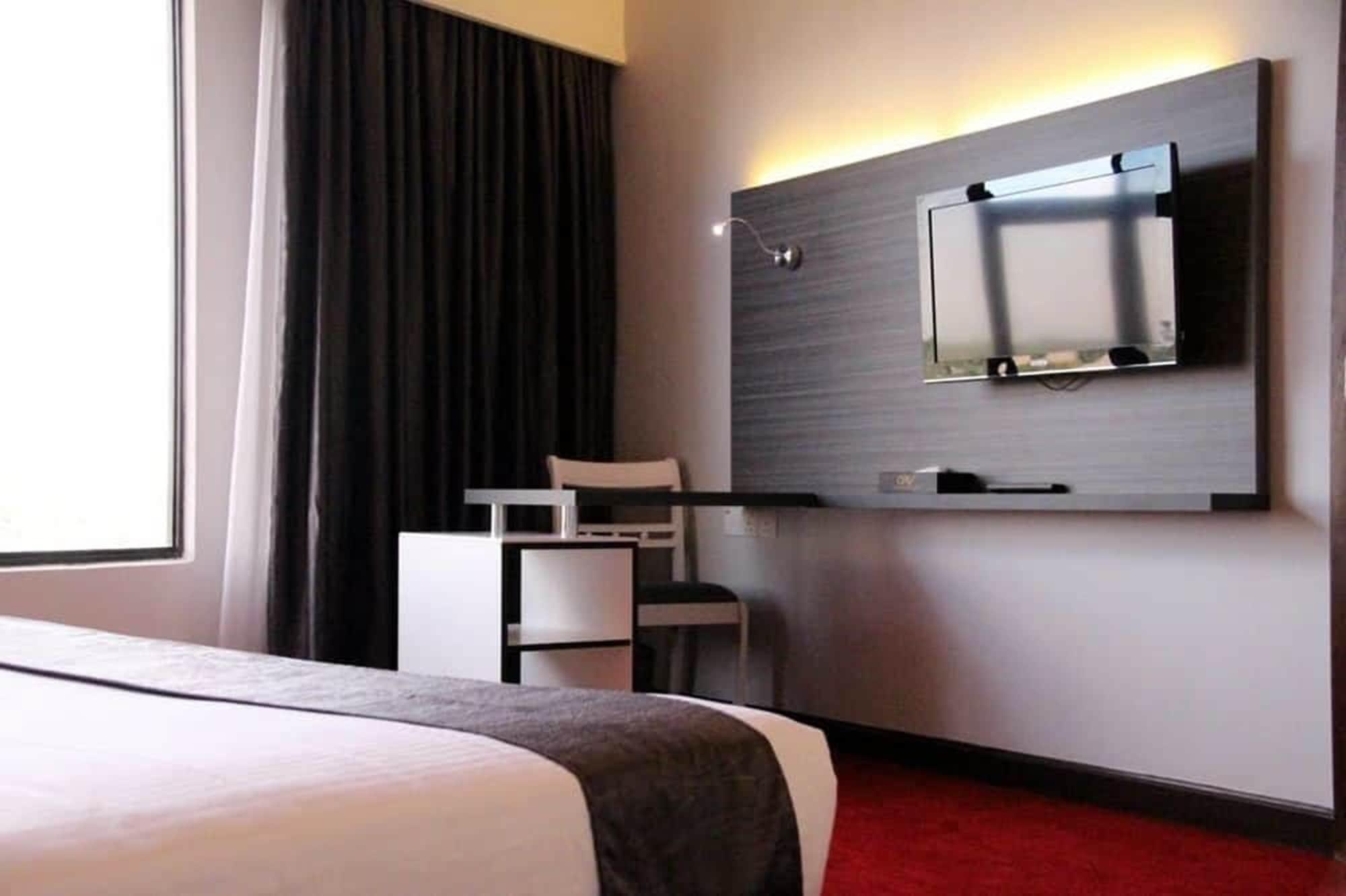 Grand Riverview Hotel Kota Bharu Exterior photo