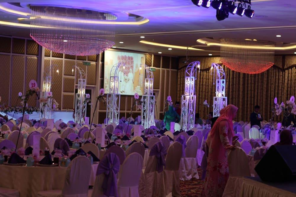Grand Riverview Hotel Kota Bharu Exterior photo